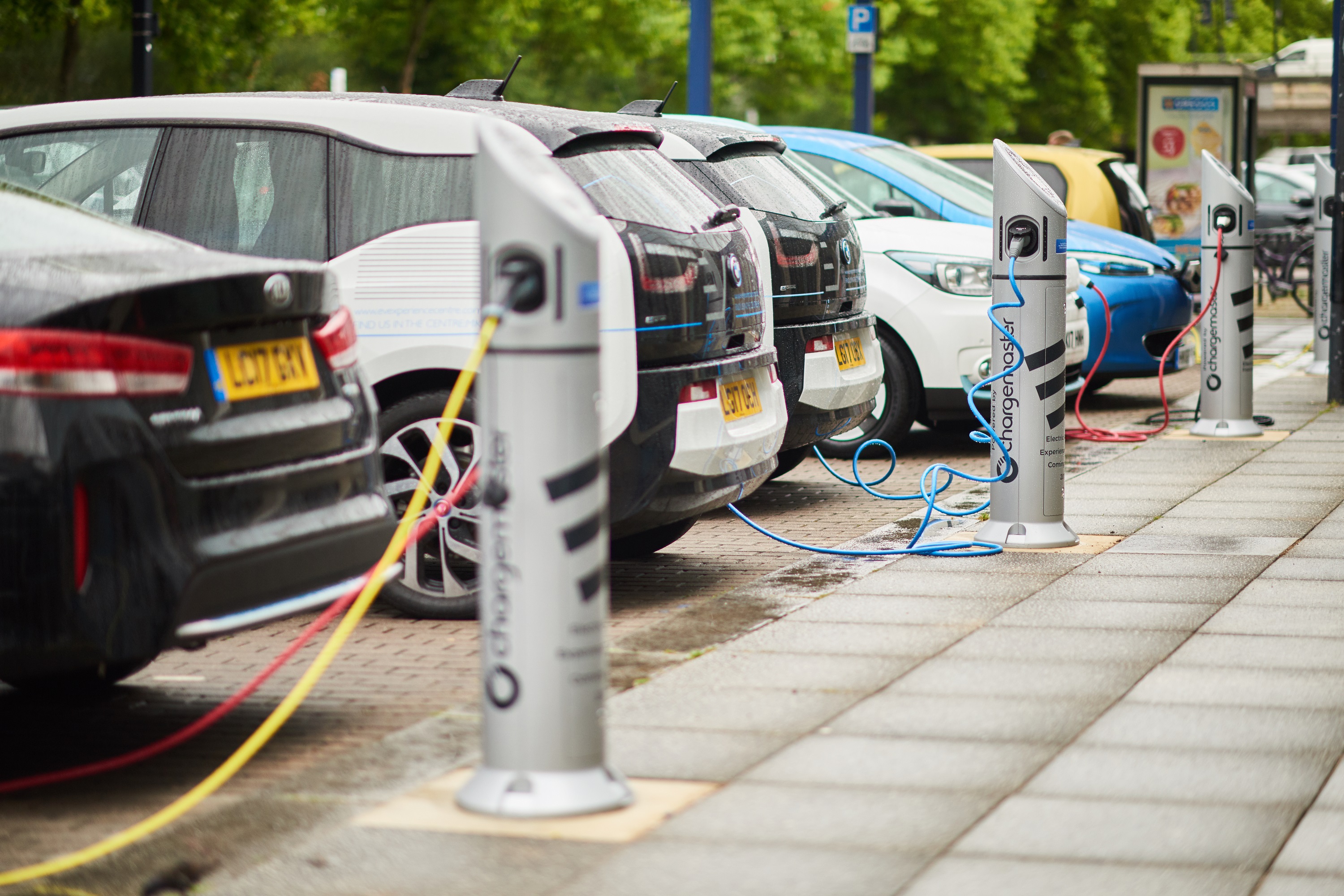 EV charging infrastructure to keep pace with electric car parc